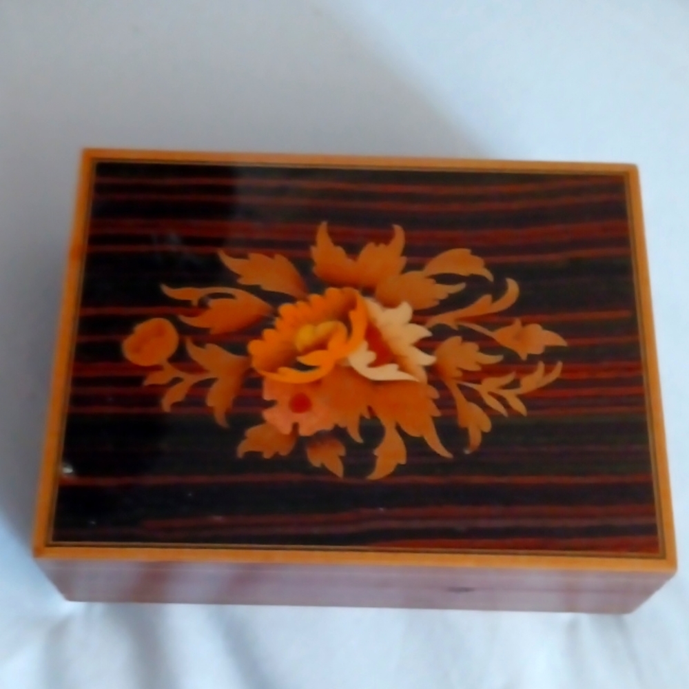 Artsy swiss music box.